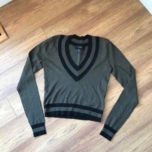Forever 21 V-Neck Sweater